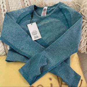 FLEX SPORTS LONG SLEEVE CROP TOP